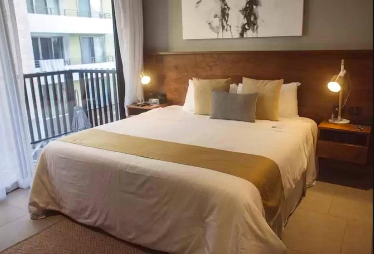 It Location Luxury 2 Bedroom Two Roof Pools Club Included