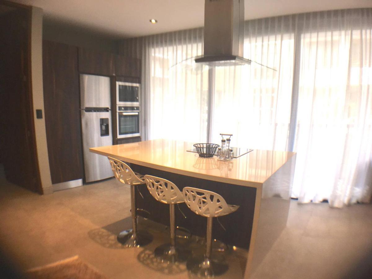 It Location Luxury 2 Bedroom Two Roof Pools Club Included *